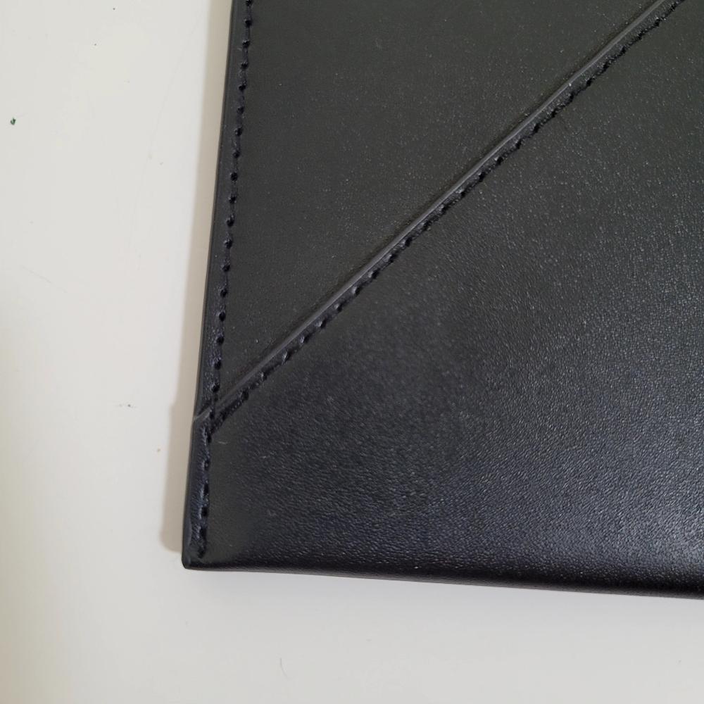 Narciso Rodriguez Leather Clutch Bag - Picture 8 of 14